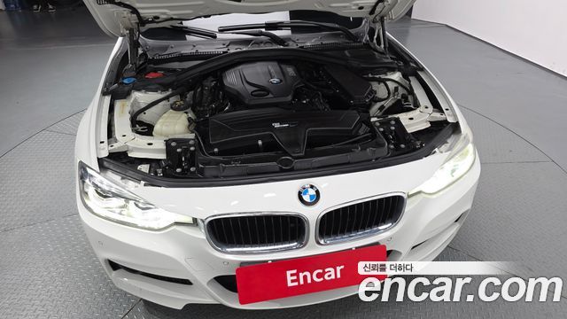 BMW 3-Series 2018 — photo 6