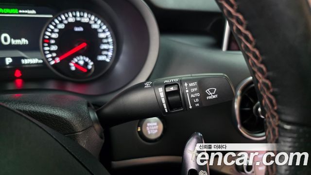 Kia Stinger 2018 — photo 34