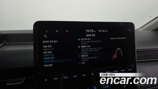 Hyundai Staria 2023 — photo 21