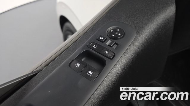 Hyundai Staria 2023 — photo 25