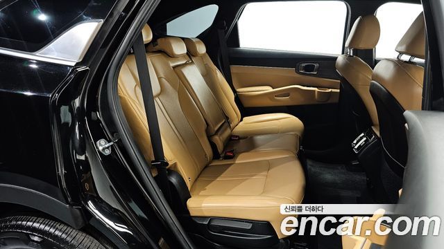 Kia Sorento 2023 — photo 18