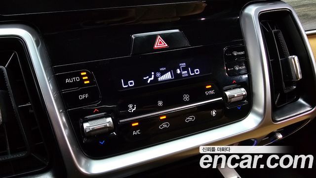 Kia Sorento 2023 — photo 34