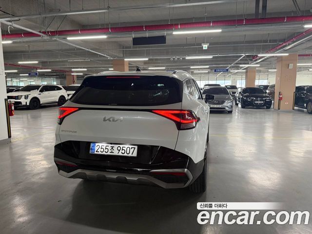 Kia Sportage 2022 — photo 4