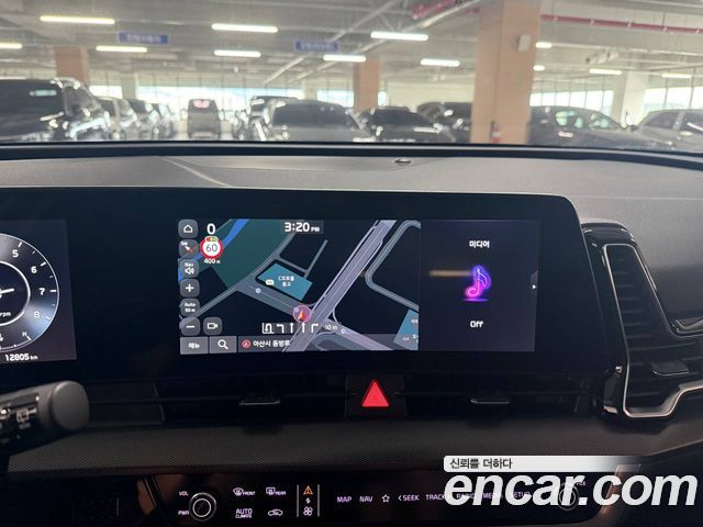 Kia Sportage 2022 — photo 16