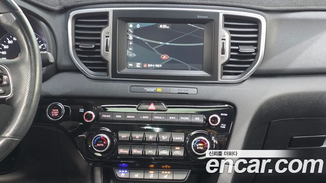 Kia Sportage 2017 — photo 16