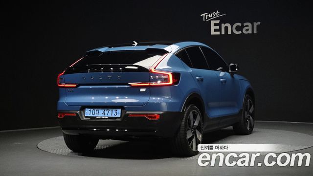 Volvo C40 2024 — photo 2