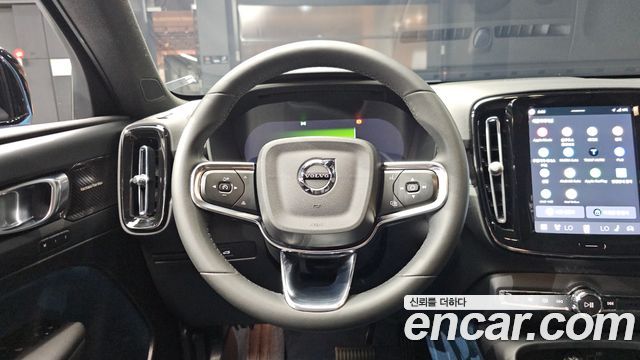 Volvo C40 2024 — photo 19
