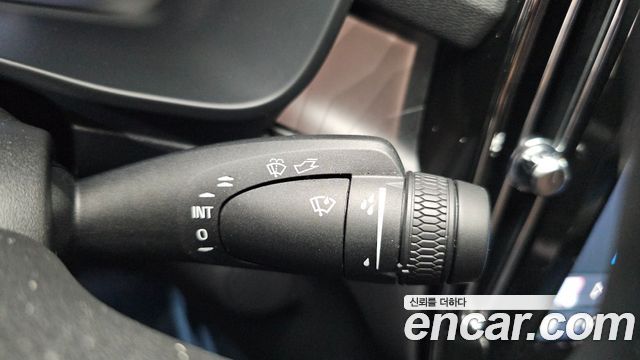 Volvo C40 2024 — photo 30