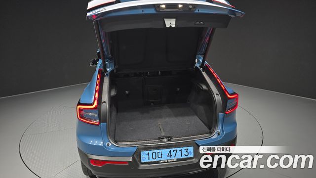 Volvo C40 2024 — photo 34