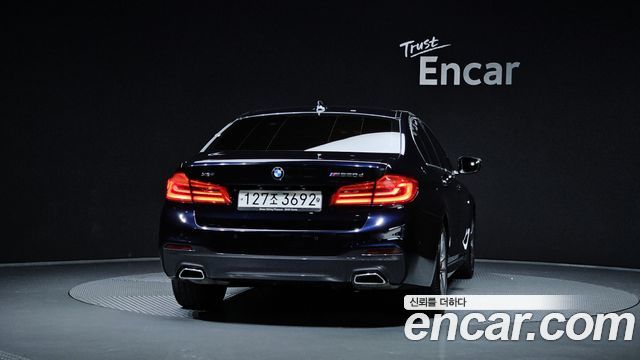 BMW 5-Series 2018 — photo 4