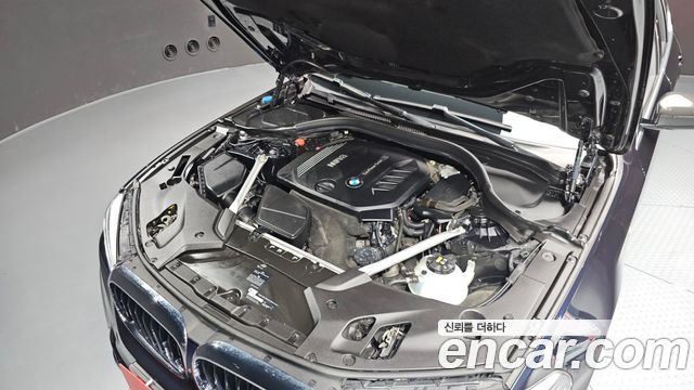 BMW 5-Series 2018 — photo 6