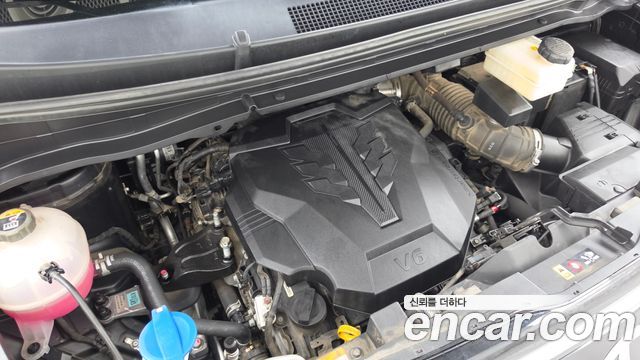 Hyundai Staria 2023 — photo 6