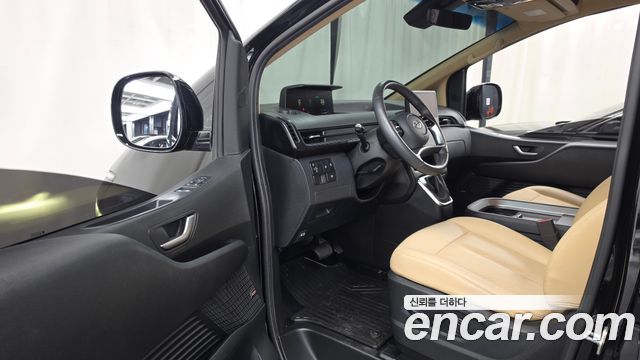 Hyundai Staria 2023 — photo 13