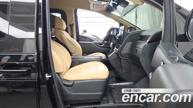 Hyundai Staria 2023 — photo 17