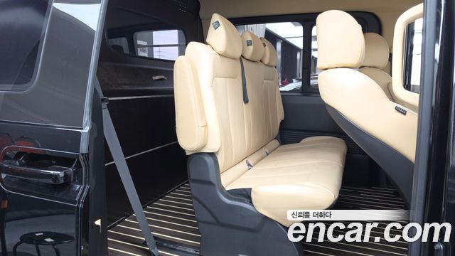 Hyundai Staria 2023 — photo 18