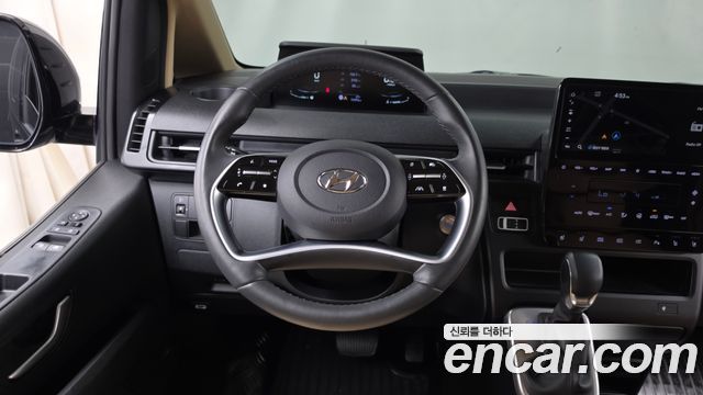 Hyundai Staria 2023 — photo 19