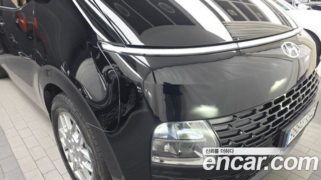 Hyundai Staria 2023 — photo 8