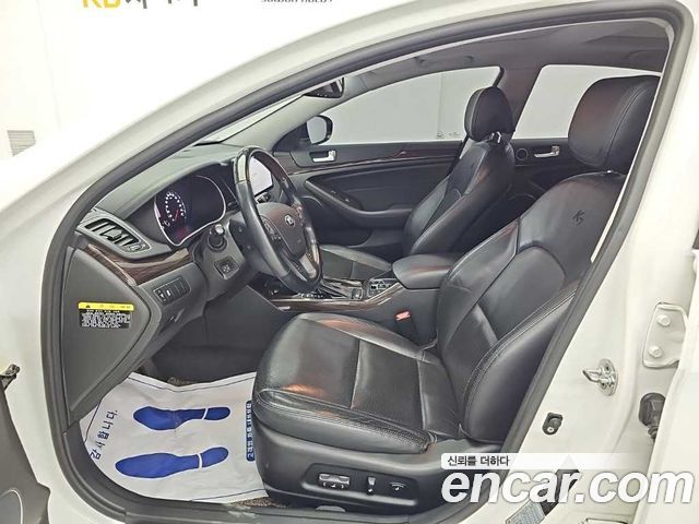 Kia K7 2016 — photo 11