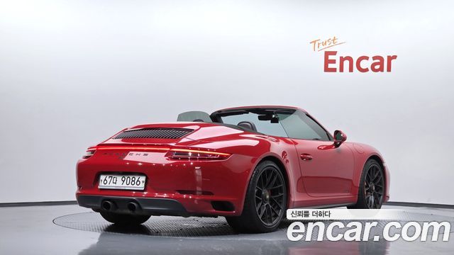 Porsche 911 2018 — photo 2