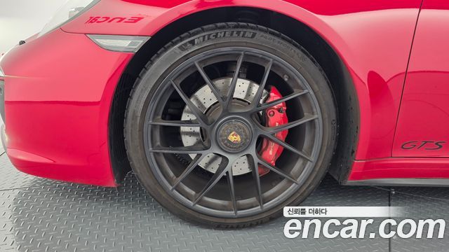 Porsche 911 2018 — photo 5