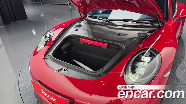 Porsche 911 2018 — photo 6