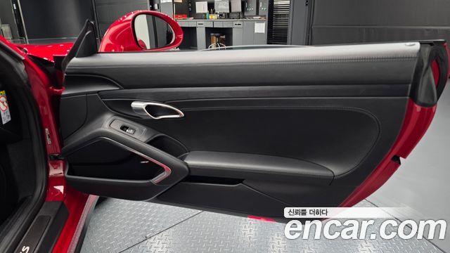 Porsche 911 2018 — photo 14