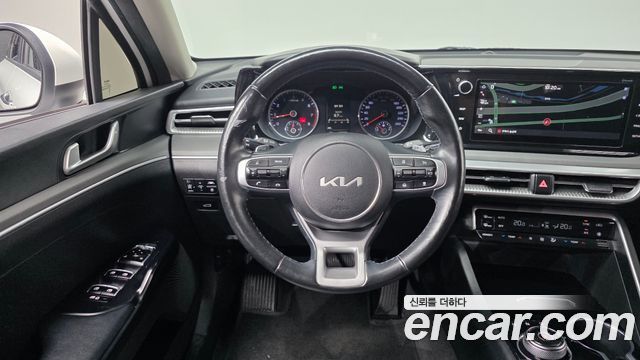 Kia K5 2022 — photo 13