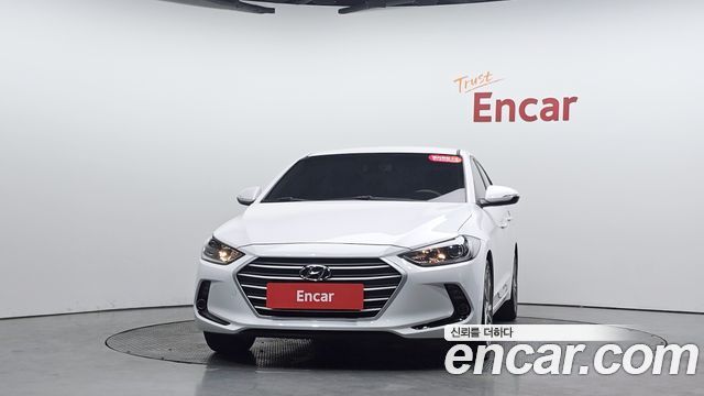 Hyundai AVANTE 2018 — photo 3