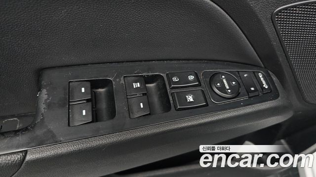 Hyundai AVANTE 2018 — photo 28