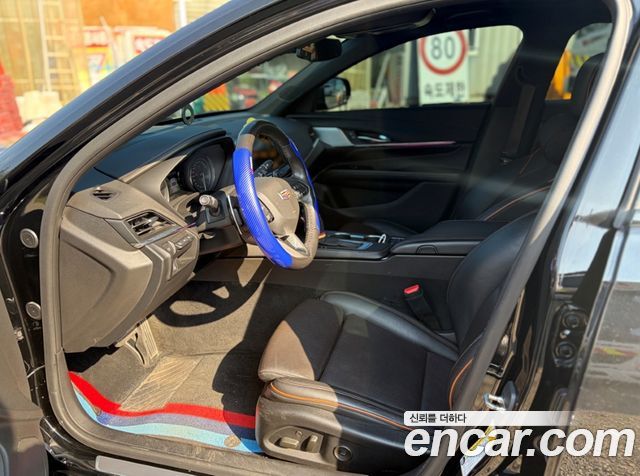 Cadillac CT4 2020 — photo 8