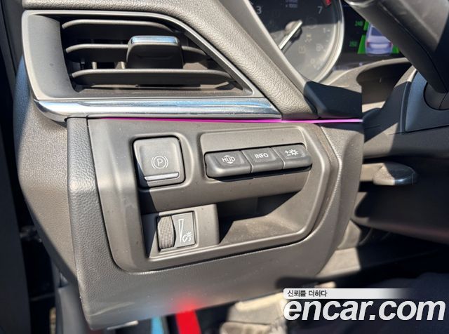 Cadillac CT4 2020 — photo 11