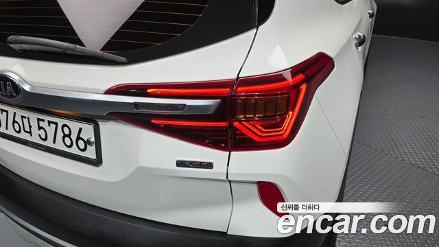 Kia Seltos 2020 — photo 9