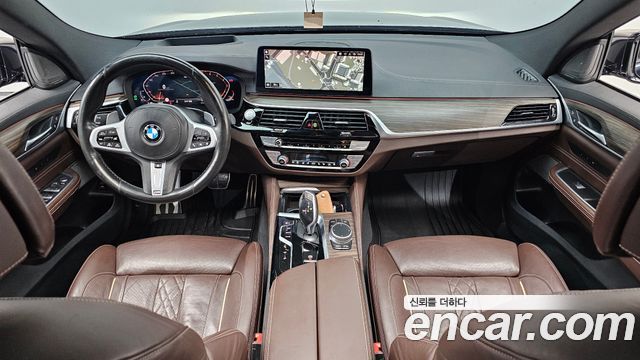 BMW Gran Turismo 2021 — photo 10