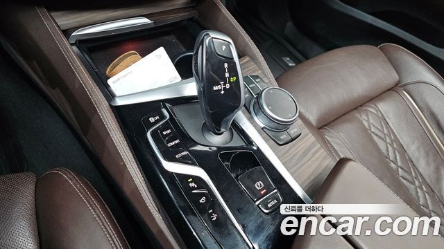BMW Gran Turismo 2021 — photo 12