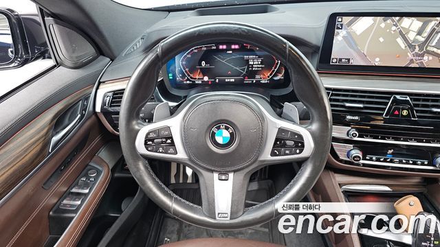 BMW Gran Turismo 2021 — photo 19