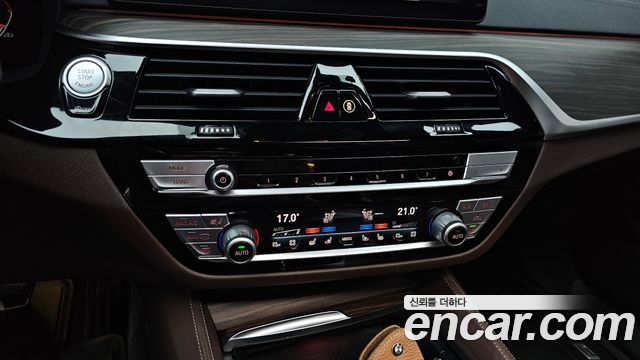 BMW Gran Turismo 2021 — photo 21