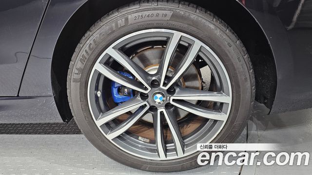 BMW Gran Turismo 2021 — photo 7