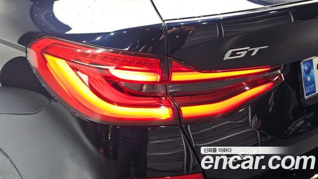 BMW Gran Turismo 2021 — photo 9