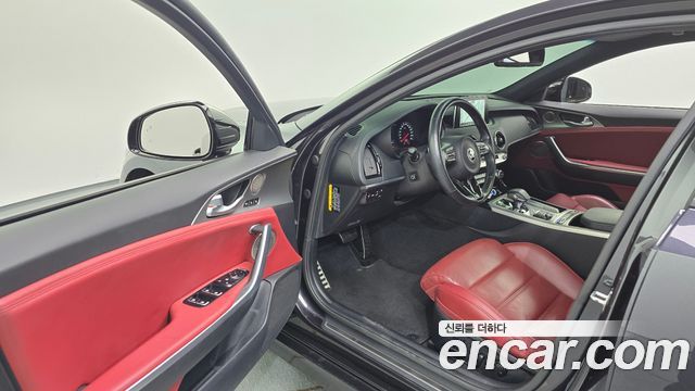 Kia Stinger 2020 — photo 10