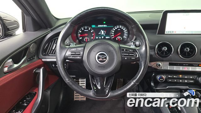 Kia Stinger 2020 — photo 13