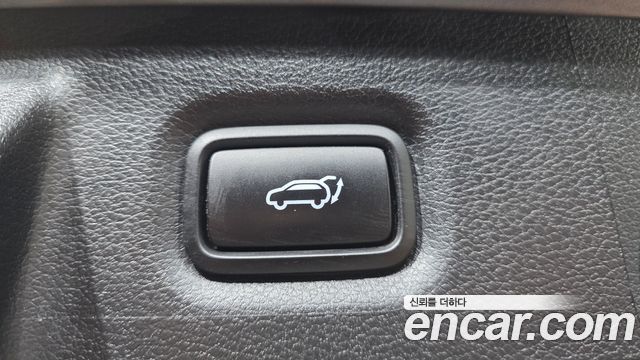Hyundai Santafe 2023 — photo 24