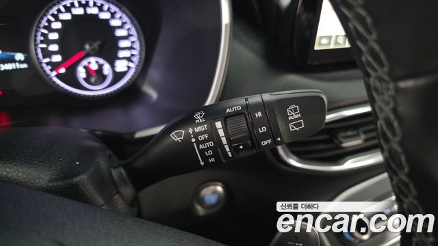 Hyundai Santafe 2023 — photo 30