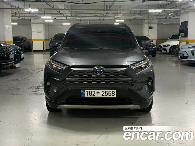 Toyota RAV4 2022 — photo 2