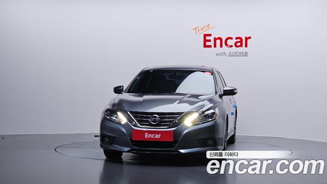 Nissan Altima 2017 — photo 3