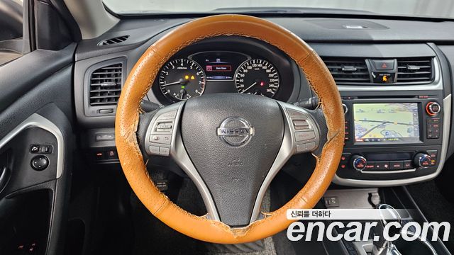 Nissan Altima 2017 — photo 12