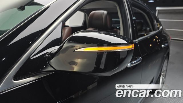 Hyundai Equus 2013 — photo 32