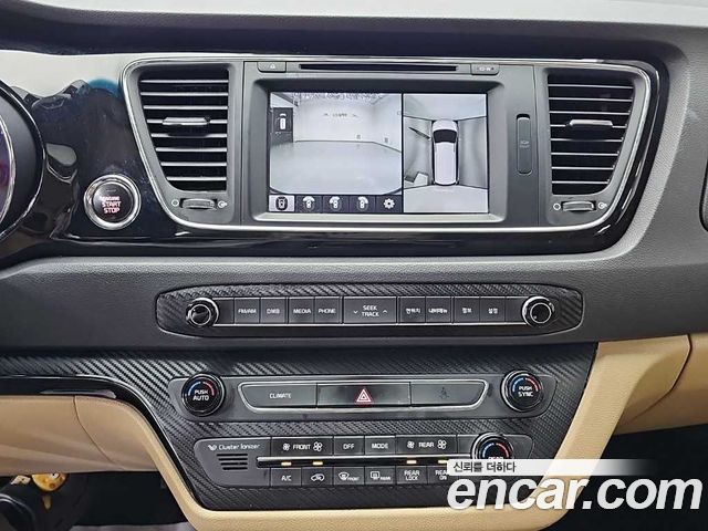 Kia Canival 2017 — photo 10