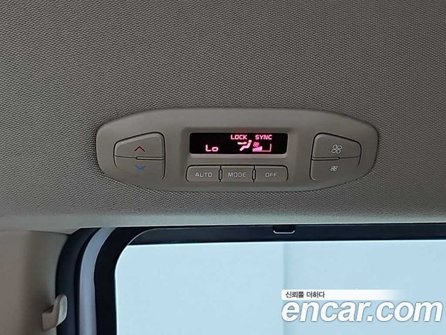 Kia Canival 2017 — photo 13