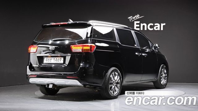 Kia Canival 2016 — photo 2
