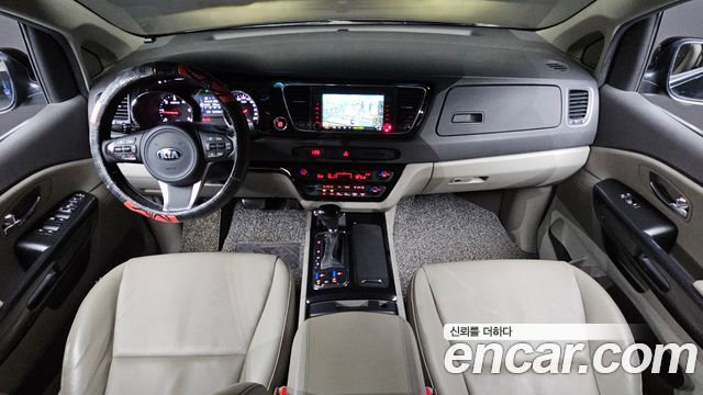 Kia Canival 2016 — photo 7